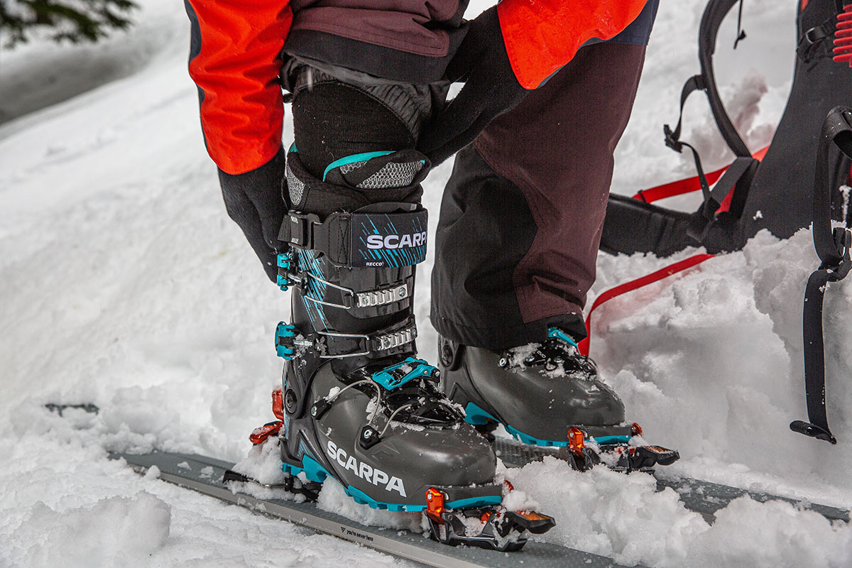 Scarpa Maestrale XT ski boot (adjusting power strap)